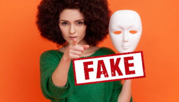 50+ Fake Friends Quotes To Reveal And Reflect On The Bitter Truth