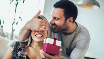 2 meses de novios: frases que harán que sea un día muy especial