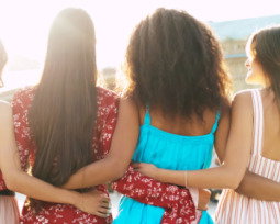 76 apodos para amigas tiernos, graciosos y originales