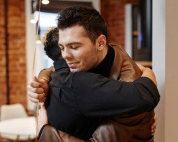 Carta de despedida a un amigo: palabras sinceras para un adiós
