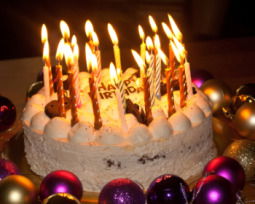 Feliz cumpleaños suegro: frases para dedicar con respeto y cariño