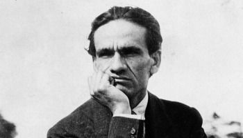 14 frases célebres de César Vallejo: un legado inmortal del poeta peruano