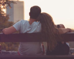 42 frases de parejas que reflejan amor, apoyo y felicidad día a día