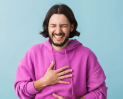 81 frases graciosas para reírse y regalar momentos chistosos