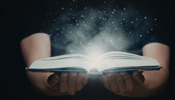 16 libros de fantasía que te llevarán a mundos llenos de magia