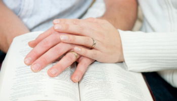 40 frases de amor para mi esposo cristianas que reflejan un matrimonio lleno de fe