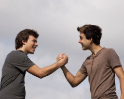41 palabras de aliento para un amigo que necesita fuerza y apoyo