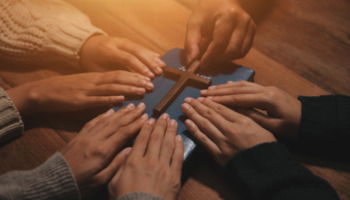 21 versículos de amistad para valorar a quienes caminan a tu lado