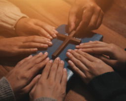 21 versículos de amistad para valorar a quienes caminan a tu lado