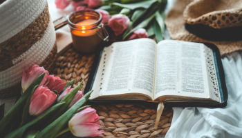 34 versículos para mujeres que fortalecen la fe y el corazón