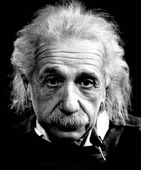 Nenhum problema pode ser resolvido pelo Albert Einstein - Pensador