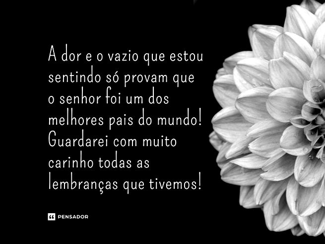 Flor branca no fundo preto.