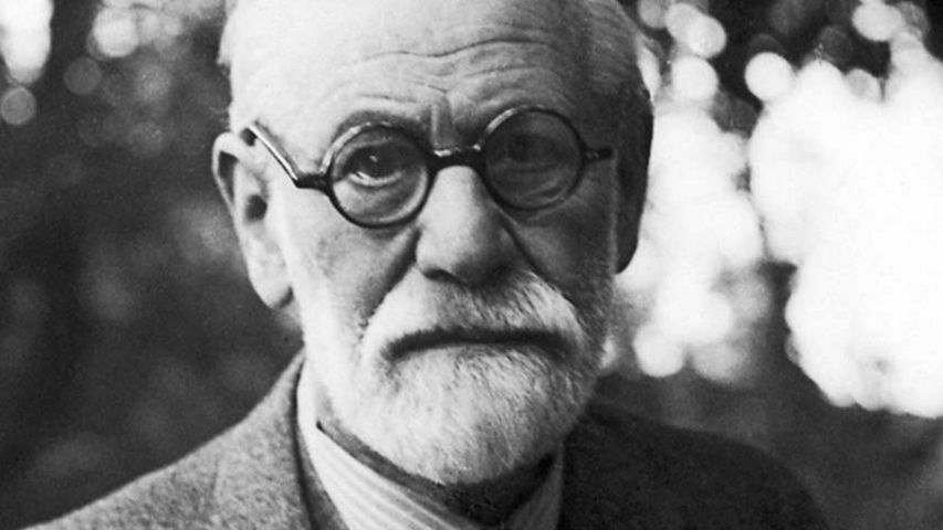 A inteligência é o único meio que possuímos pa - Sigmund Freud - Frases