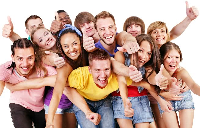 Jovens reunidos