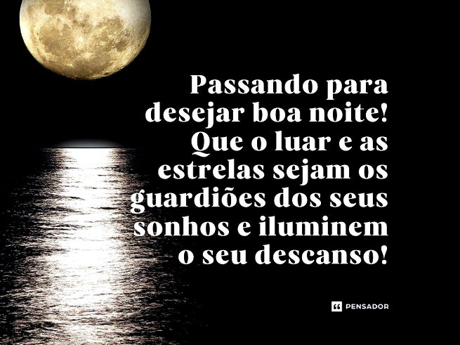 Lua refletida no mar escuro.