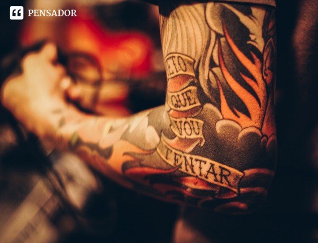 Featured image of post Frases Para Tatuagem Letra De Forma Consideramos justa toda forma de amor