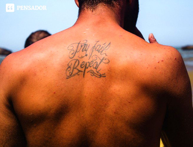 Tatuagens Masculinas Escritas com Nomes e Frases