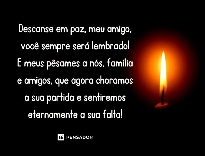 Vela acesa no fundo preto.